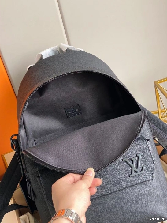 VUITTON BACKPACK LOUIS 0311